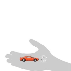 Johnny Lightning 1: 64 Classic Gold 2017 Release 4 Version A - 2010 Dodge Challenger R/T (HEMI Orange) Diecast Vehicle