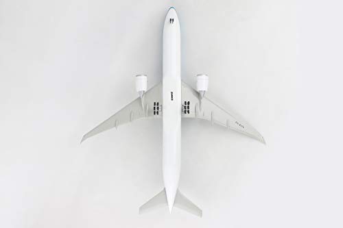 Daron Skymarks KLM 777-300 1/100 with Wood Stand & Gear