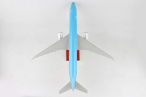 Daron Skymarks KLM 777-300 1/100 with Wood Stand & Gear