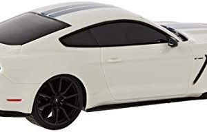Maisto R/C 1:24 Shelby GT350 Ford Mustang Radio Control Vehicle (Colors May Vary)