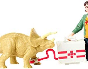Jurassic World Basic Figure Zia & Triceratops