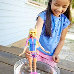Barbie Dolphin Magic Snorkel Fun Friends