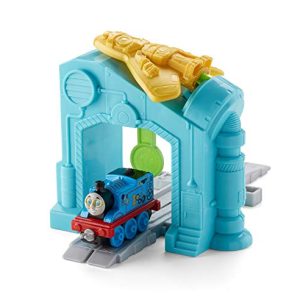 Fisher-Price Thomas & Friends Adventures, Robot Thomas 'n a Box