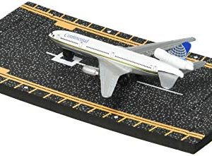 Hot Wings Continental Airlines Md DC-10 Jet with Connectible Runway