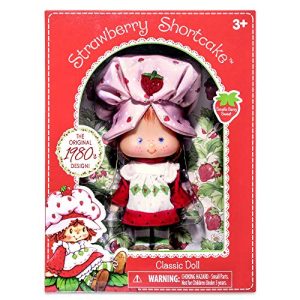 Strawberry Shortcake Classic Doll, 6"