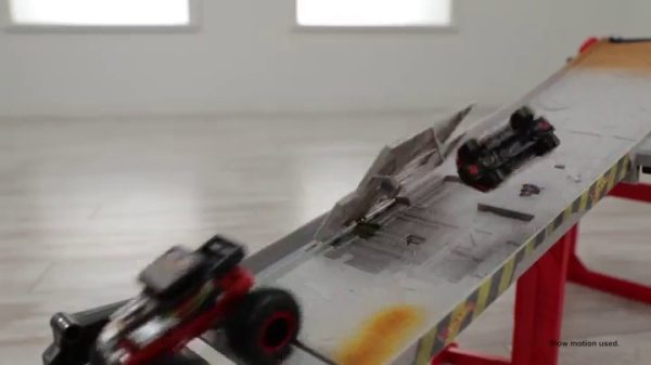 Hot Wheels Monster Trucks Downhill Race & Go Playset