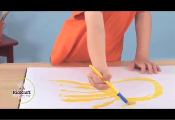 KidKraft Art Table with Drying Rack and Storage