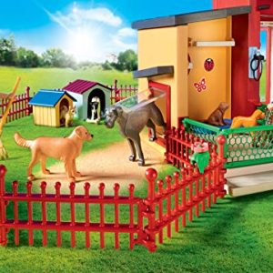 PLAYMOBIL Tiny Paws Pet Hotel