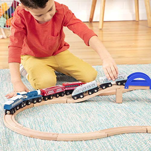 Battat – Wooden Passenger Trains – Classic & Compatible Wooden Toy Train Car Accessories for Kids & Collectors Aged 3 Years Old & Up (6Pc)