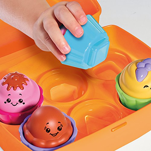 Toomies Shake and Sort Toy Cupcakes