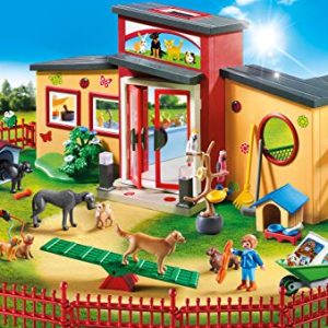 PLAYMOBIL Tiny Paws Pet Hotel