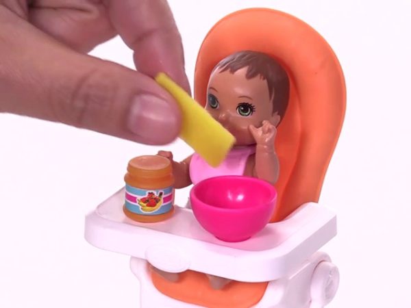 Barbie Skipper Babysitters Inc. Doll and Feeding Playset