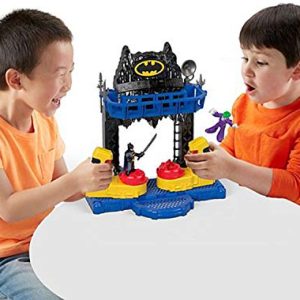 Fisher-Price Imaginext DC Super Friends, Battle Batcave