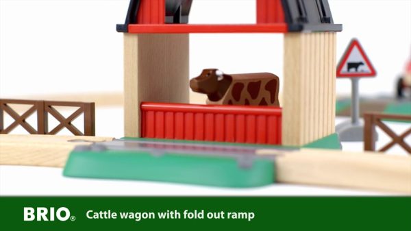 BRIO 33719 Farm Railway Set | Toy Train Set for Kids Age 3 and Up
