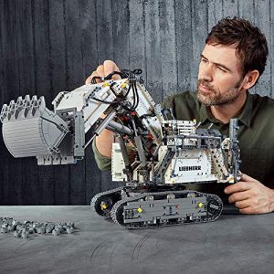 LEGO Technic Liebherr R 9800 Excavator 42100 Building Kit, New 2019 (4,108 Pieces)
