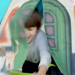 Feber 800011400 Play and Fold Activity House 3 in 1 – Playset - Easy to Store – Indoor and Outdoor, Multicolor